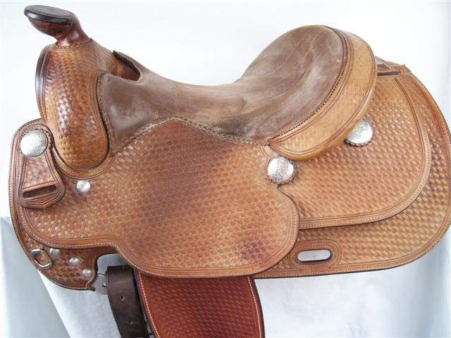 Used Saddle:- Image Number:0